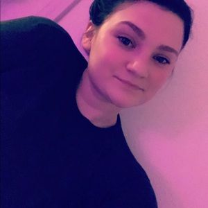 Meet your Posher, Gabrielle